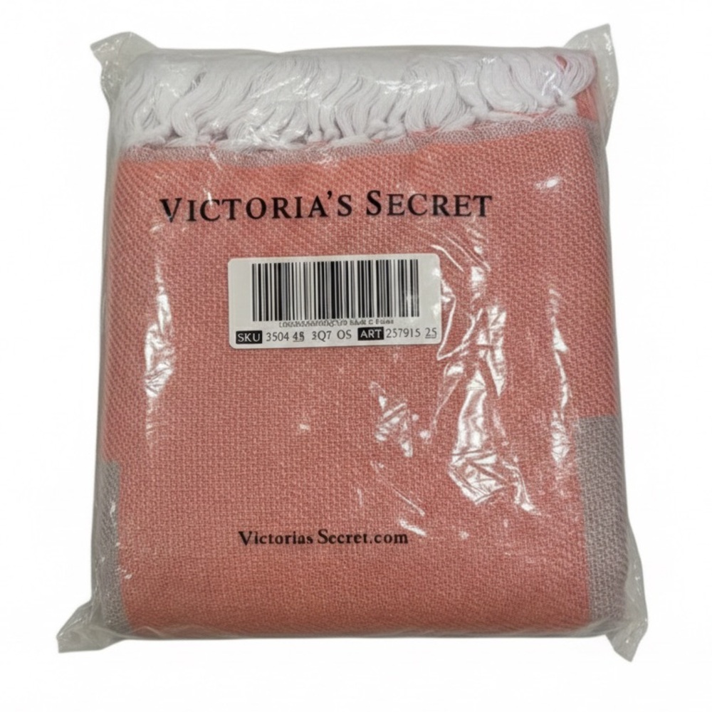 Pink VICTORIA'S SECRET Beach Blanket or Throw 50IN X 60IN - Picture 3 of 8
